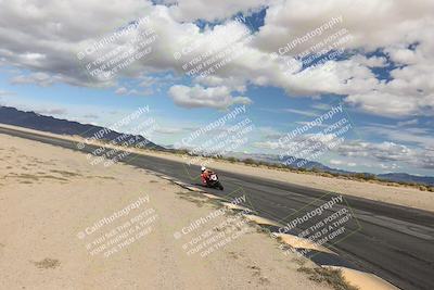 media/Nov-16-2025-Race Pace (Sun) [[8c5fa54630]]/Verified Riders/6-Turn 10 Inside (1145am)/